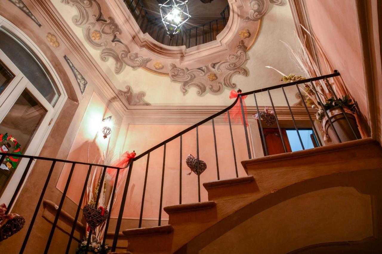 Locanda Al Portone Скандіано Екстер'єр фото